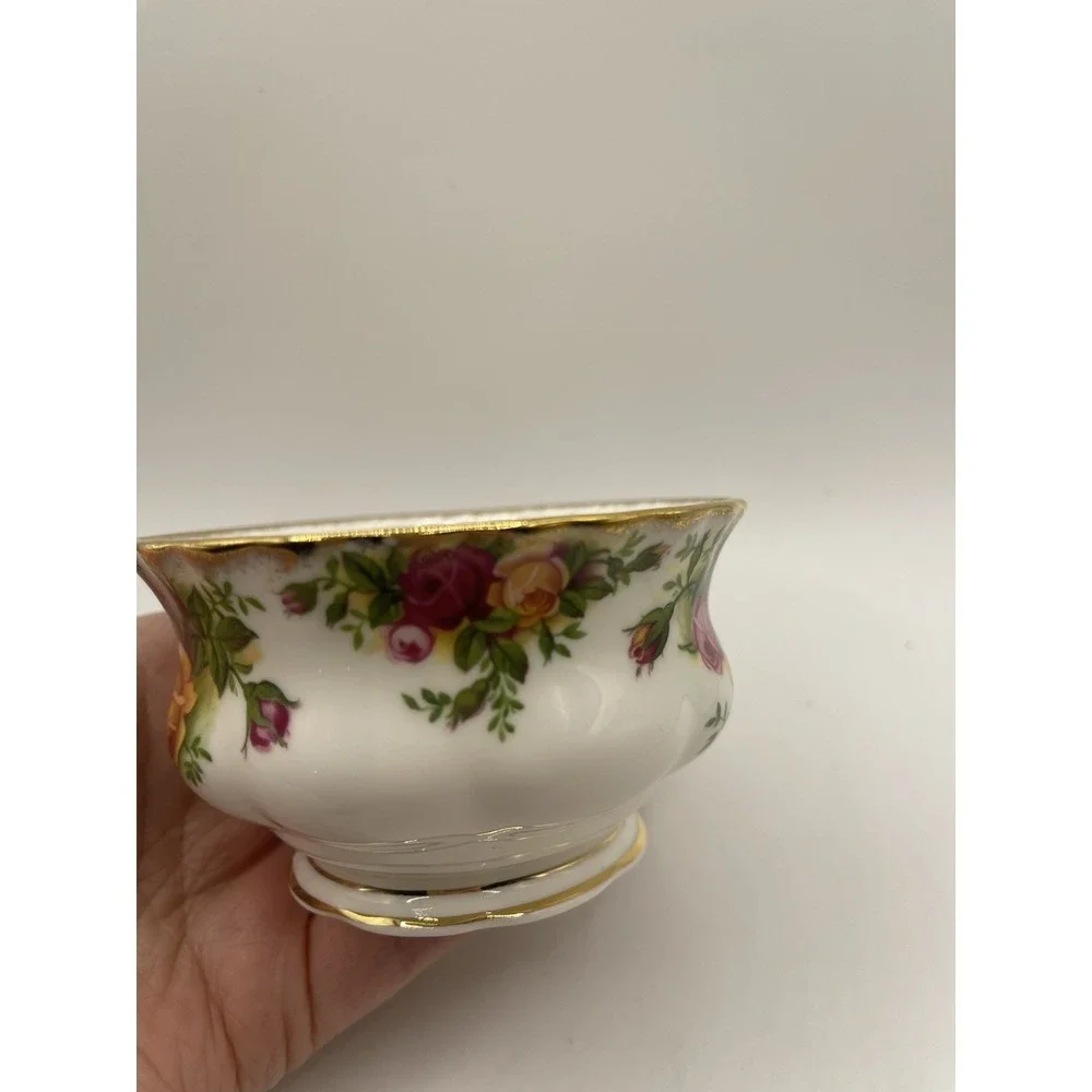 Royal Albert Old Country Roses OPEN 3 5/8 